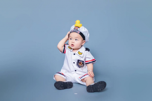 福建宝宝老摇头怎么回事 福建宝宝老摇头怎么回事