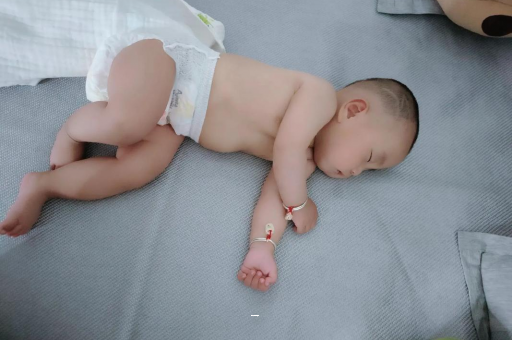 福建孕妇肚脐周围发青